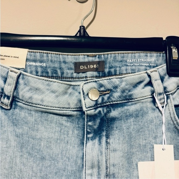 WJ2. NWT DL1961 Plus Size Pattie Straight High Rise Vintage Ankle Jeans ⦠- Picture 4 of 9